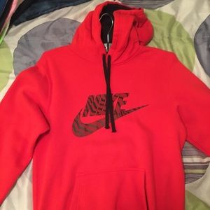 Men’s Nike Hoodie- Small